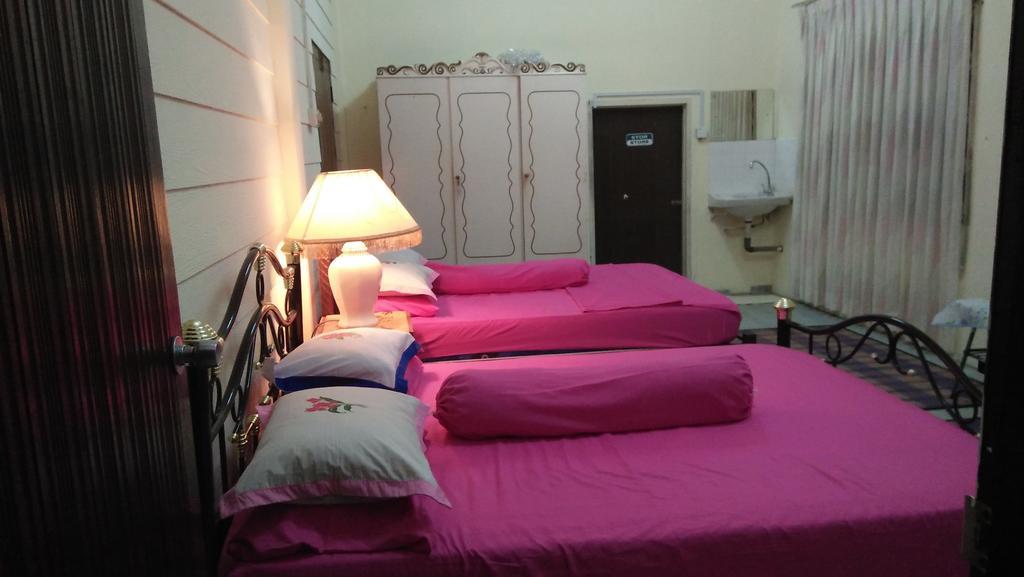 Teratak Ibunda Guest House Κότα Μπάρου Εξωτερικό φωτογραφία