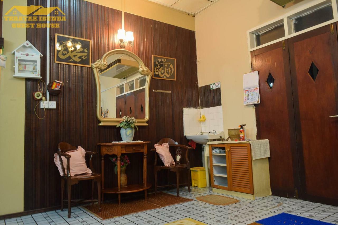 Teratak Ibunda Guest House Κότα Μπάρου Εξωτερικό φωτογραφία